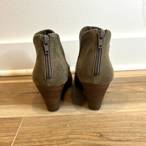 REPORT WEDGE BOOTIES SIZE 7 - Picture 3 of 8